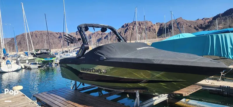 Slide: The Image of Mastercraft XT21 2022 - 12225505