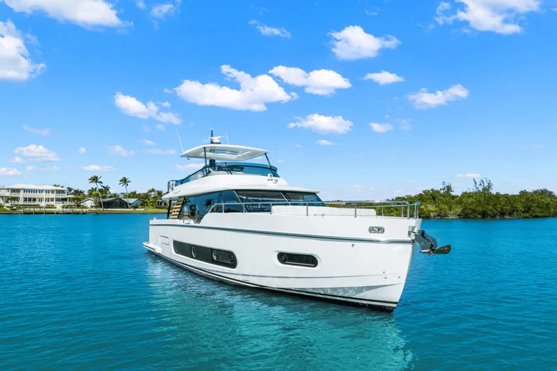 Slide: The Image of Azimut Magellano 60 2025 - 11