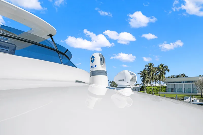 Slide: The Image of Azimut Magellano 60 2025 - 22