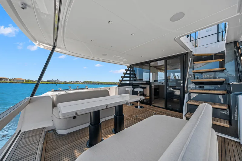 Slide: The Image of Azimut Magellano 60 2025 - 23