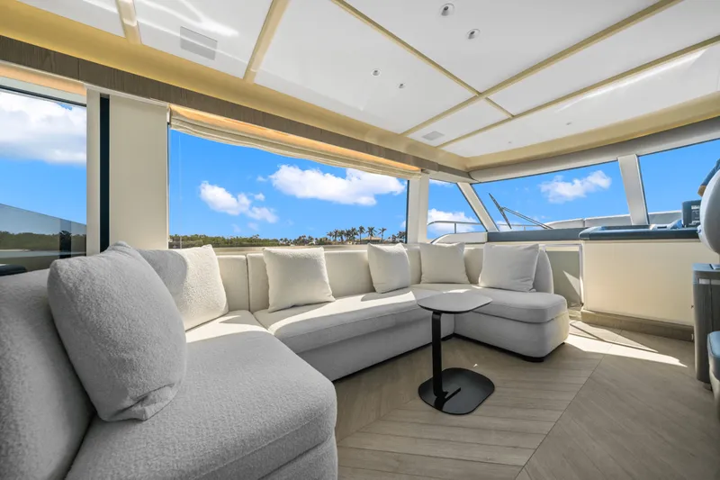 Slide: The Image of Azimut Magellano 60 2025 - 36