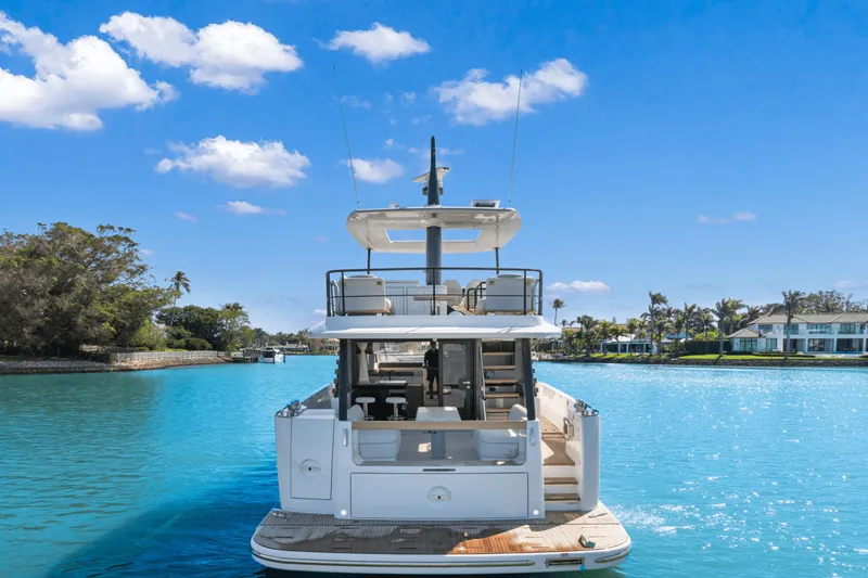 Slide: The Image of Azimut Magellano 60 2025 - 5