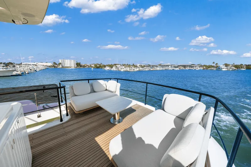 Slide: The Image of Azimut Magellano 60 2025 - 54