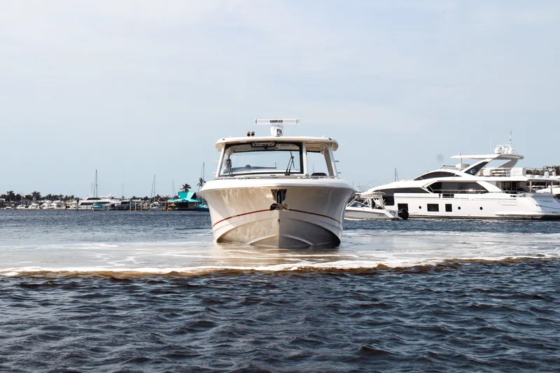 Slide: The Image of Boston Whaler 380 Realm 2025 - 7