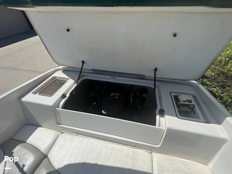 Slide: The Image of Engine Compartment - 12467524