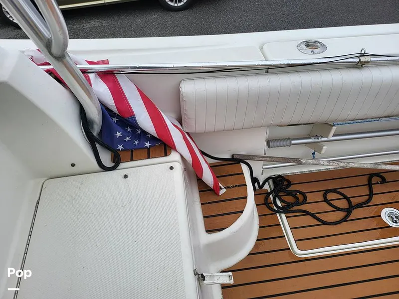 Slide: The Image of Hydra-Sports Vector 2800 Walkaround 2003 - 12399959