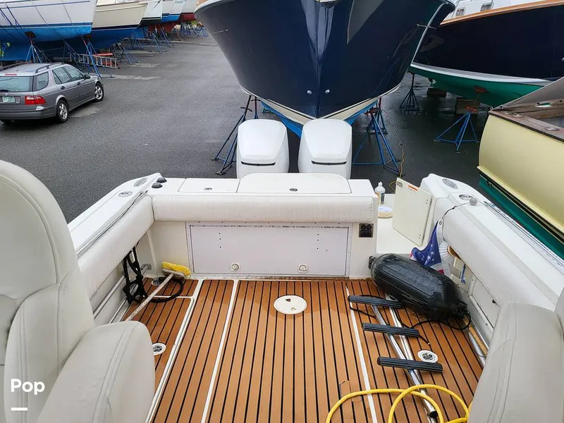 Slide: The Image of Hydra-Sports Vector 2800 Walkaround 2003 - 12399901