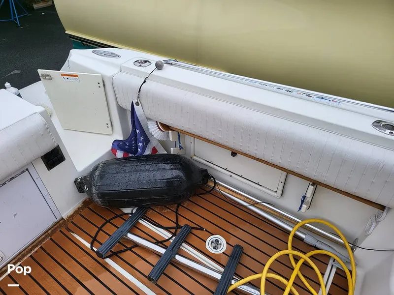 Slide: The Image of Hydra-Sports Vector 2800 Walkaround 2003 - 12399961