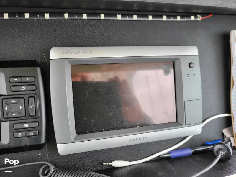 Slide: The Image of Hydra-Sports Vector 2800 Walkaround 2003 - 12399909