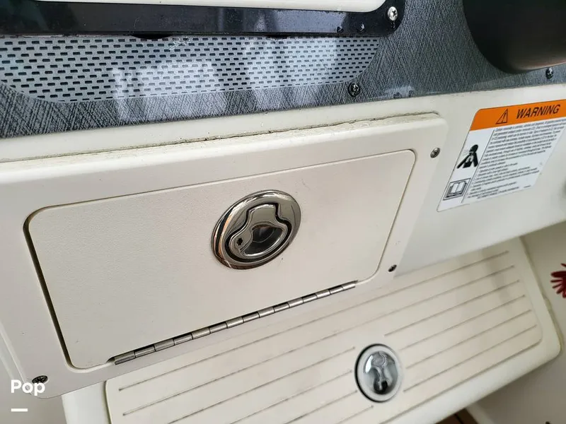 Slide: The Image of Hydra-Sports Vector 2800 Walkaround 2003 - 12399920