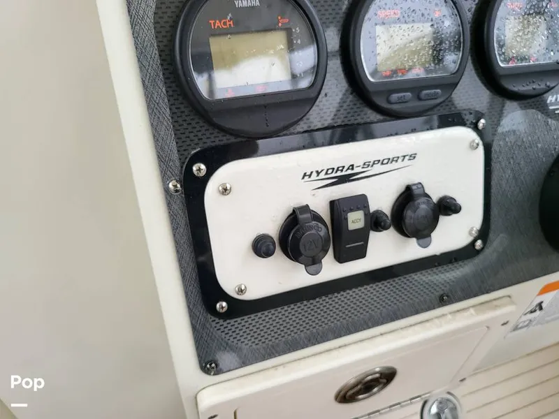 Slide: The Image of Hydra-Sports Vector 2800 Walkaround 2003 - 12399919