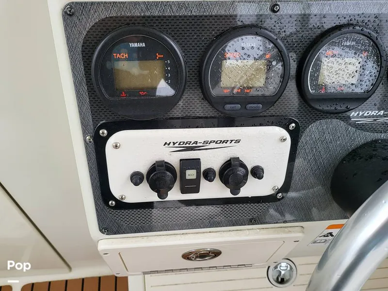 Slide: The Image of Hydra-Sports Vector 2800 Walkaround 2003 - 12399904