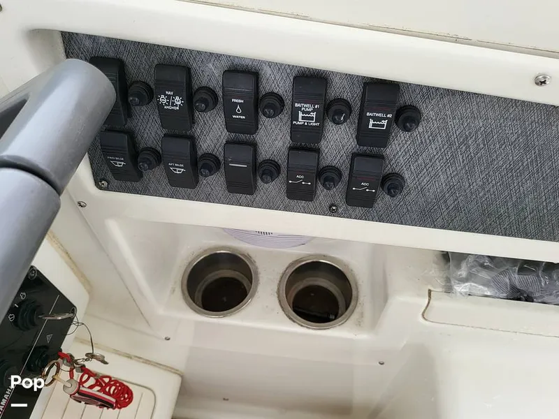 Slide: The Image of Hydra-Sports Vector 2800 Walkaround 2003 - 12399906