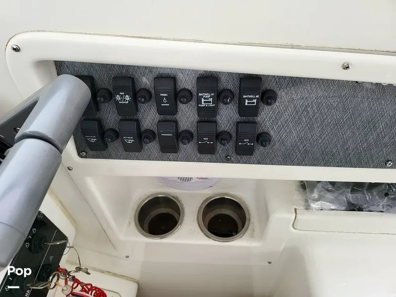 Slide: The Image of Hydra-Sports Vector 2800 Walkaround 2003 - 12399916