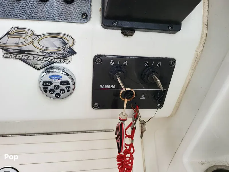 Slide: The Image of Hydra-Sports Vector 2800 Walkaround 2003 - 12399917