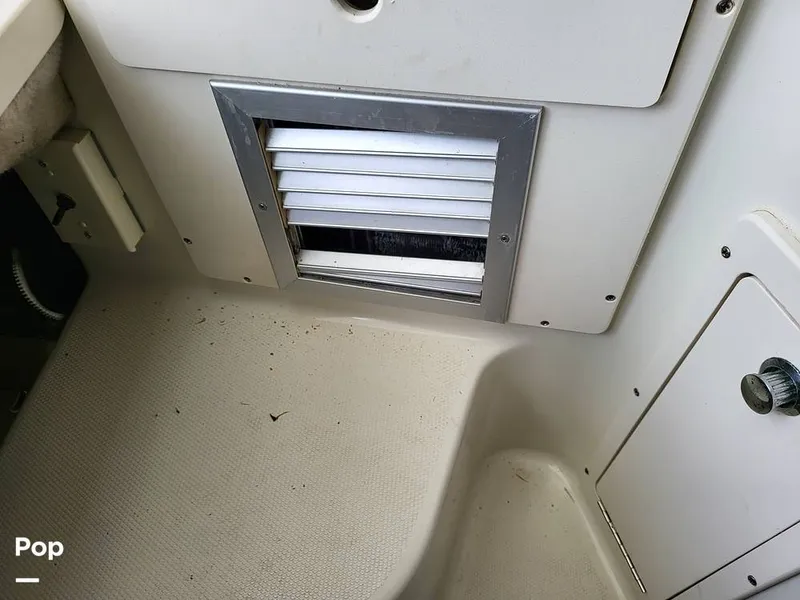 Slide: The Image of Hydra-Sports Vector 2800 Walkaround 2003 - 12399939