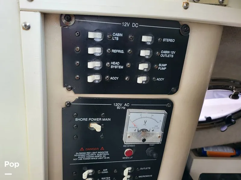 Slide: The Image of Hydra-Sports Vector 2800 Walkaround 2003 - 12399923