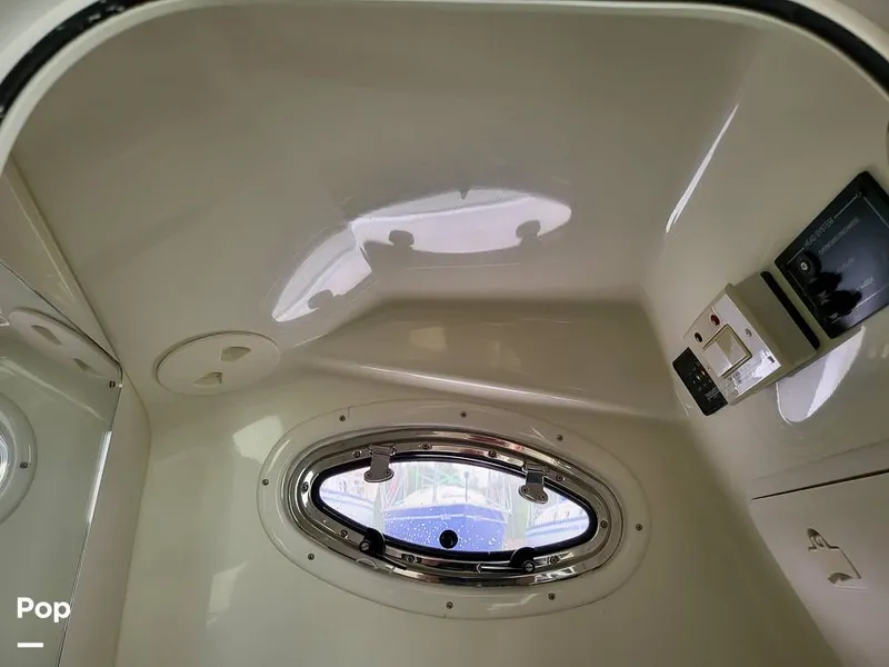 Slide: The Image of Hydra-Sports Vector 2800 Walkaround 2003 - 12399952