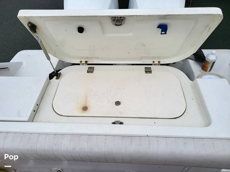 Slide: The Image of Hydra-Sports Vector 2800 Walkaround 2003 - 12399968