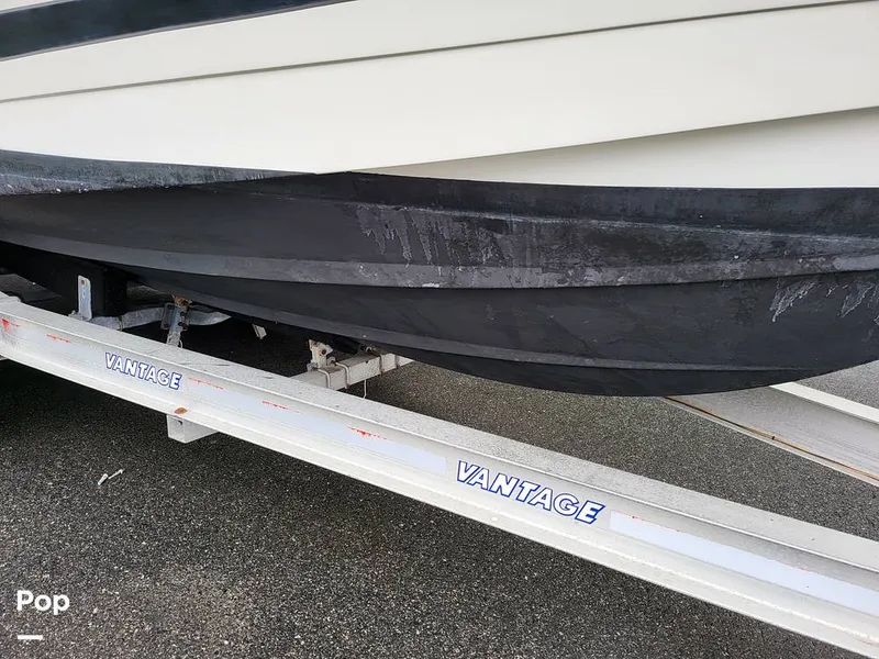 Slide: The Image of Hydra-Sports Vector 2800 Walkaround 2003 - 12399747