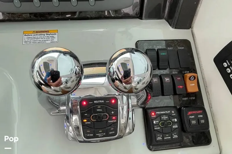 Slide: The Image of Sea Ray 500 Sundancer 2010 - 15889720