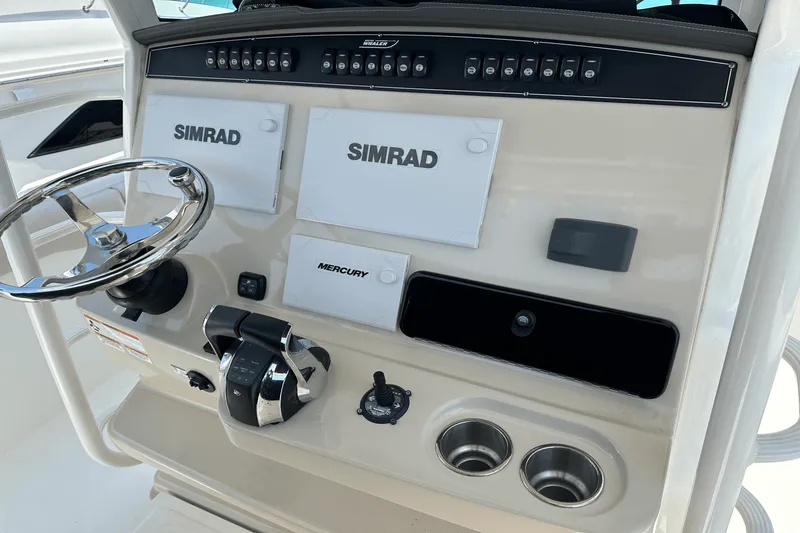 Slide: The Image of Boston Whaler 330 Outrage 2018 - 12