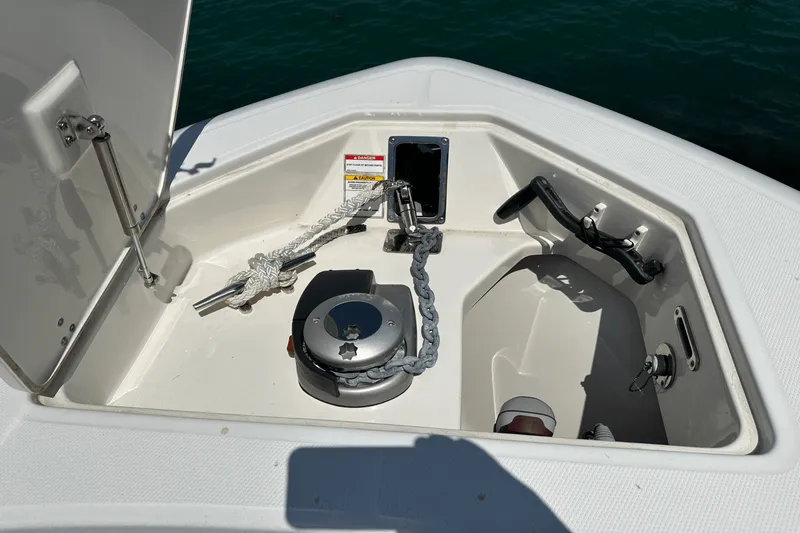 Slide: The Image of Boston Whaler 330 Outrage 2018 - 24