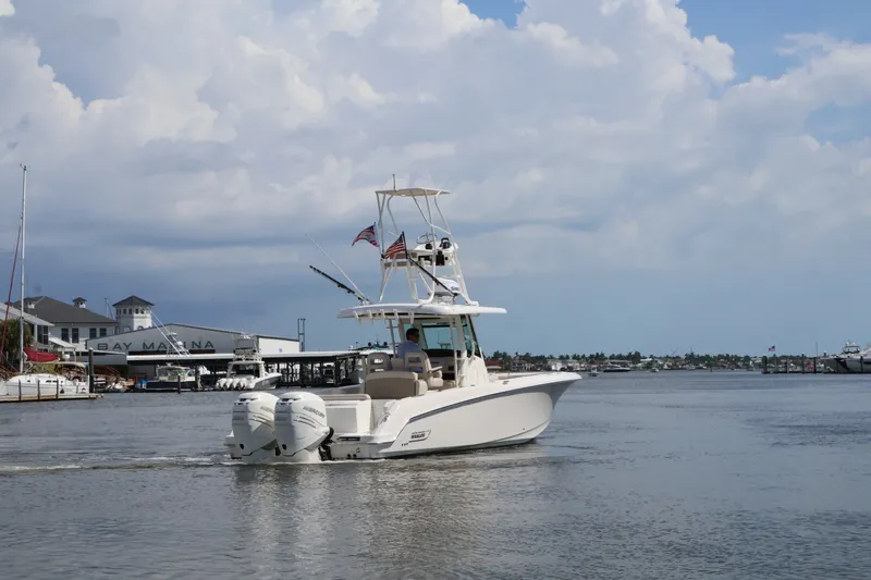 Slide: The Image of Boston Whaler 330 Outrage 2018 - 7