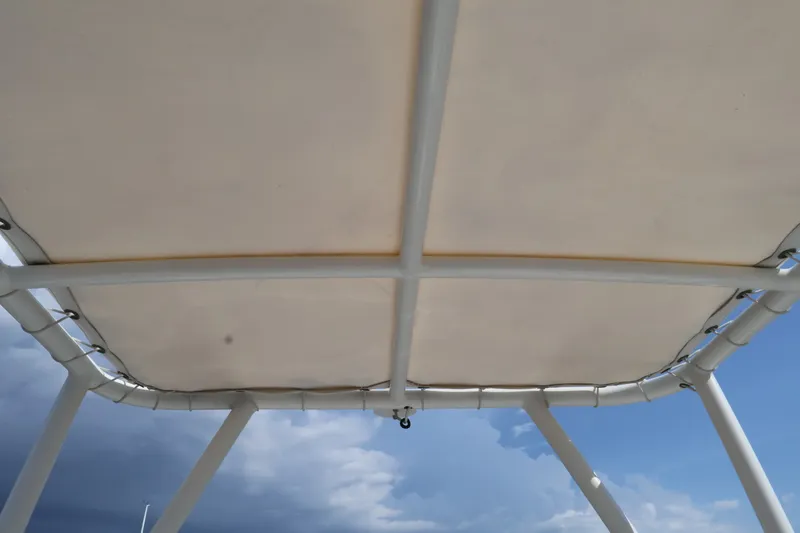 Slide: The Image of Boston Whaler 330 Outrage 2018 - 46