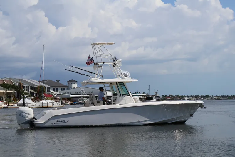 Slide: The Image of Boston Whaler 330 Outrage 2018 - 4