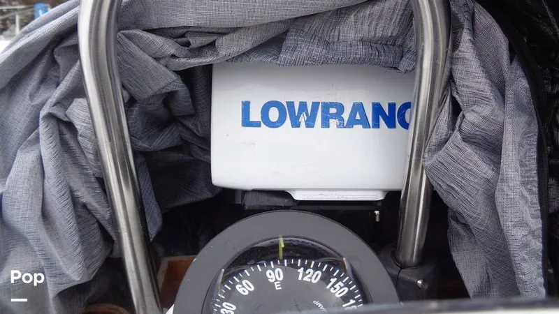 Slide: The Image of Hunter 31 1983 - 12168309