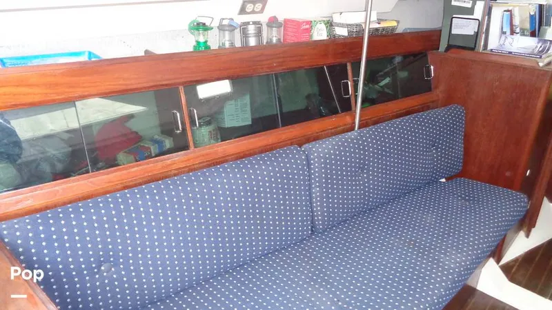 Slide: The Image of Hunter 31 1983 - 12168327