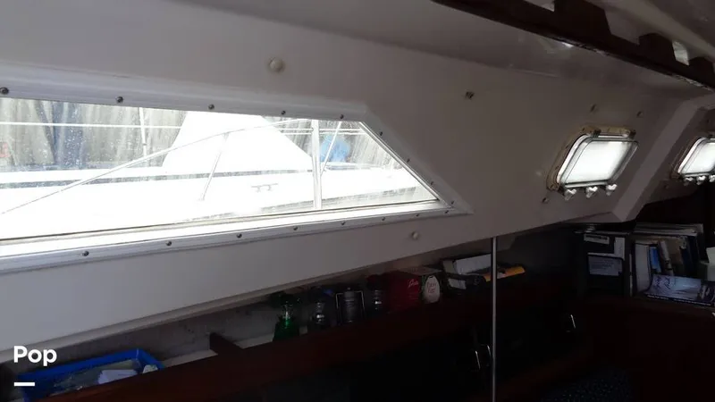 Slide: The Image of Hunter 31 1983 - 12168330