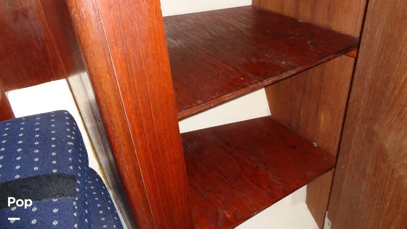 Slide: The Image of Hunter 31 1983 - 12168342