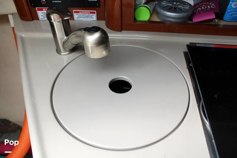 Slide: The Image of Sea Ray 240 Sundancer 2008 - 12203620