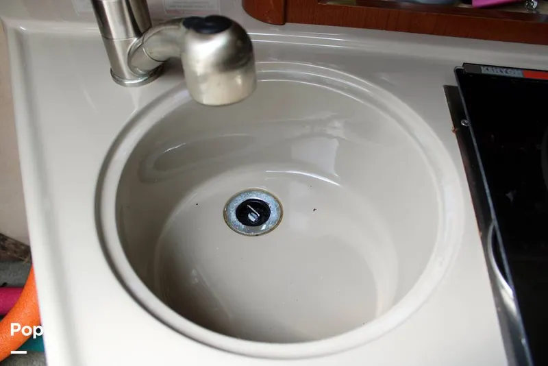 Slide: The Image of Sea Ray 240 Sundancer 2008 - 12203621