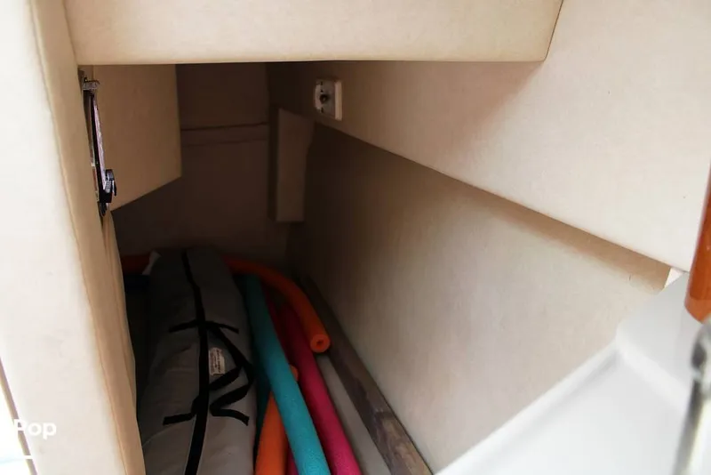 Slide: The Image of Sea Ray 240 Sundancer 2008 - 12203627