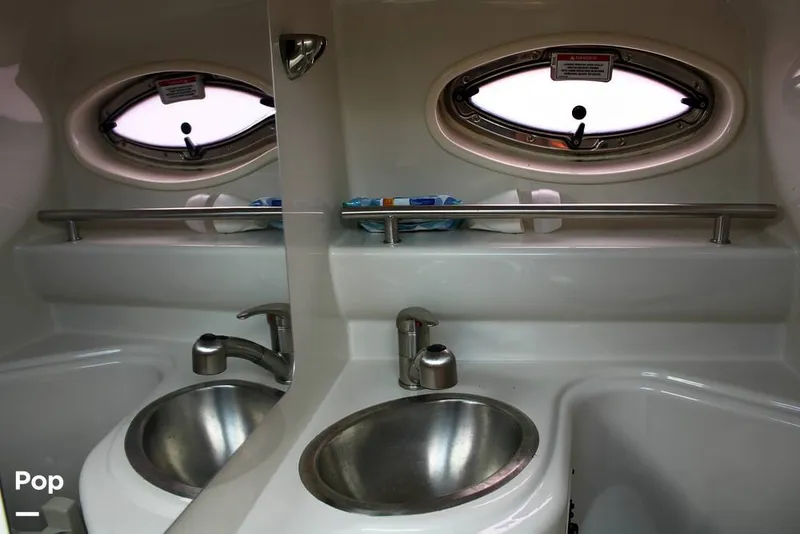 Slide: The Image of Sea Ray 240 Sundancer 2008 - 12203637