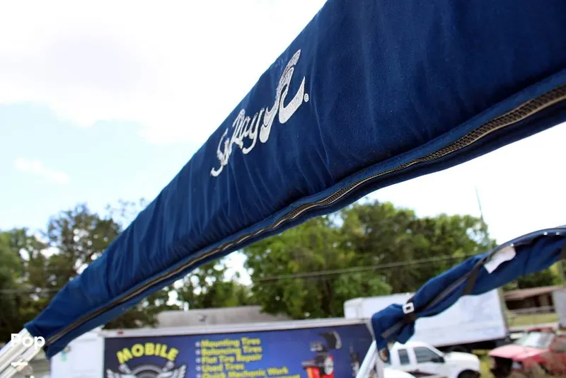 Slide: The Image of Sea Ray 240 Sundancer 2008 - 12203646