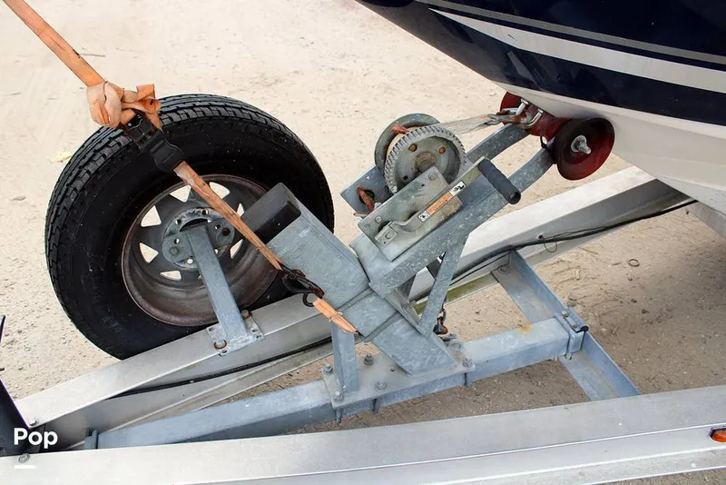 Slide: The Image of Sea Ray 240 Sundancer 2008 - 12203548