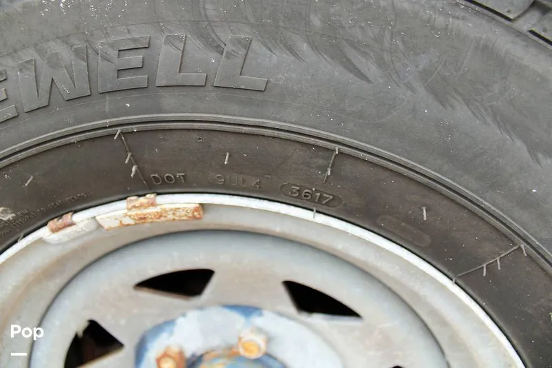 Slide: The Image of Sea Ray 240 Sundancer 2008 - 12203560