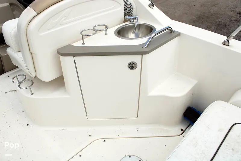 Slide: The Image of Sea Ray 240 Sundancer 2008 - 12203572