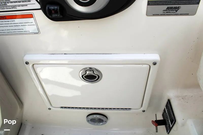 Slide: The Image of Sea Ray 240 Sundancer 2008 - 12203597