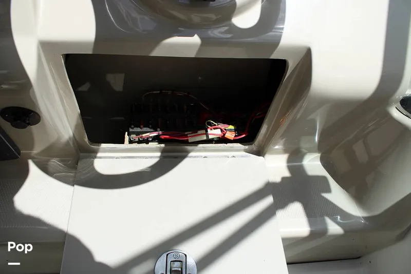 Slide: The Image of Sea Ray 240 Sundancer 2008 - 12203602