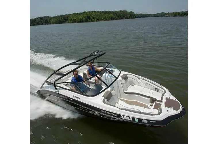 Slide: The Image of Yamaha 242 S Limited 2014 - 3