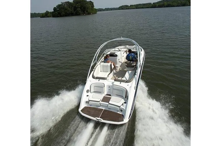 Slide: The Image of Yamaha 242 S Limited 2014 - 4