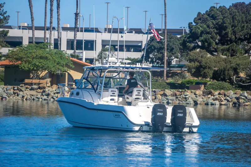 Slide: The Image of Boston Whaler 305 Conquest 2005 - 3