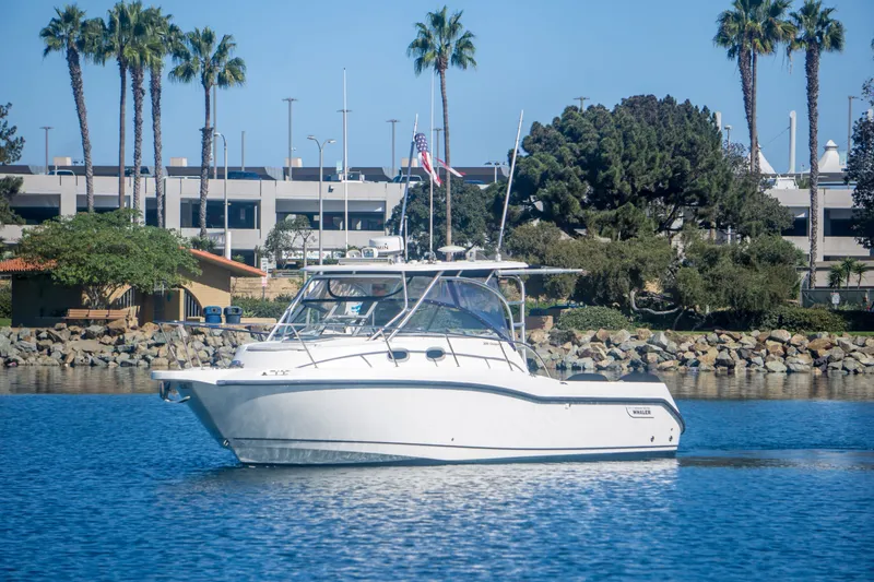 Slide: The Image of Boston Whaler 305 Conquest 2005 - 2