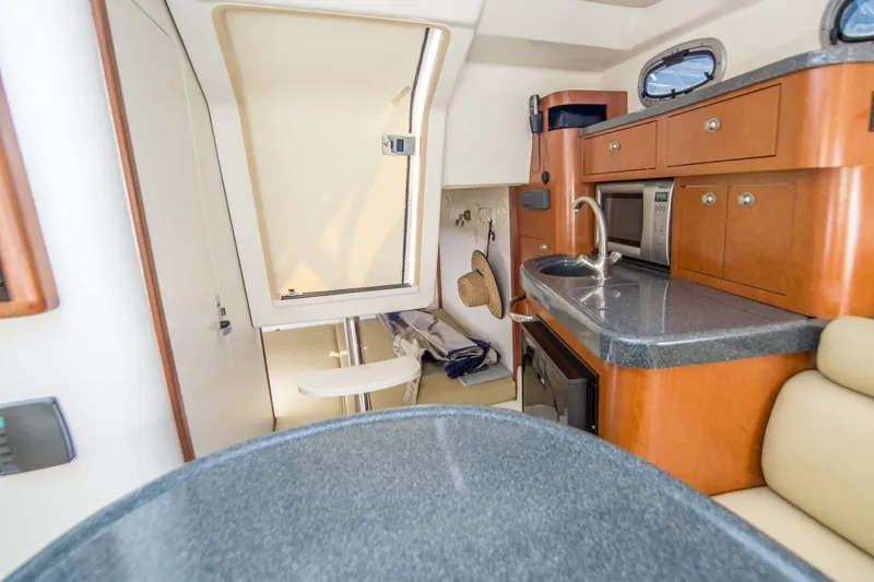 Slide: The Image of Boston Whaler 305 Conquest 2005 - 10