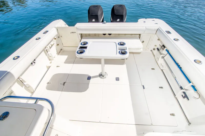 Slide: The Image of Boston Whaler 305 Conquest 2005 - 18